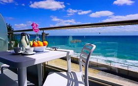 Aurora Apartments On The Beach
